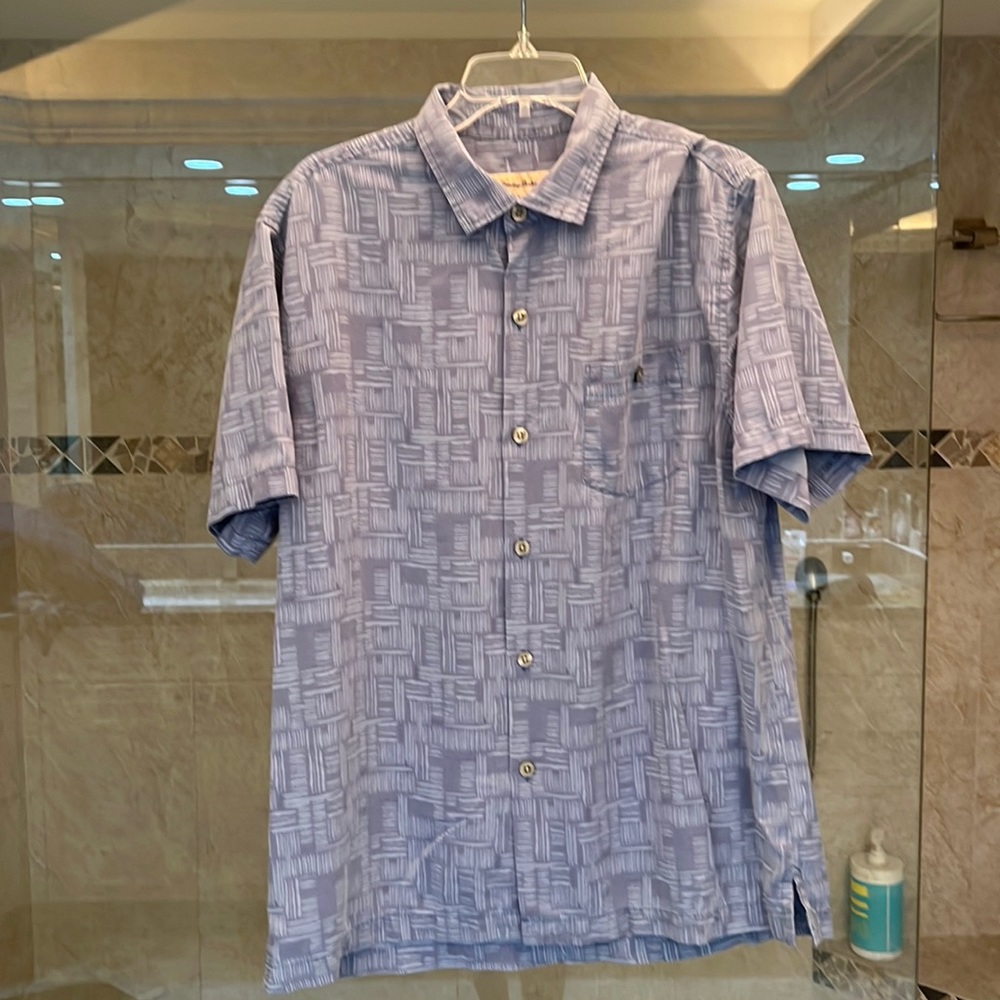 Tommy Bahama island zone, blue pattern button down 75% silk 25% polyester size L